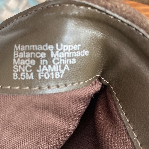 Booties - Picture 4 of 4